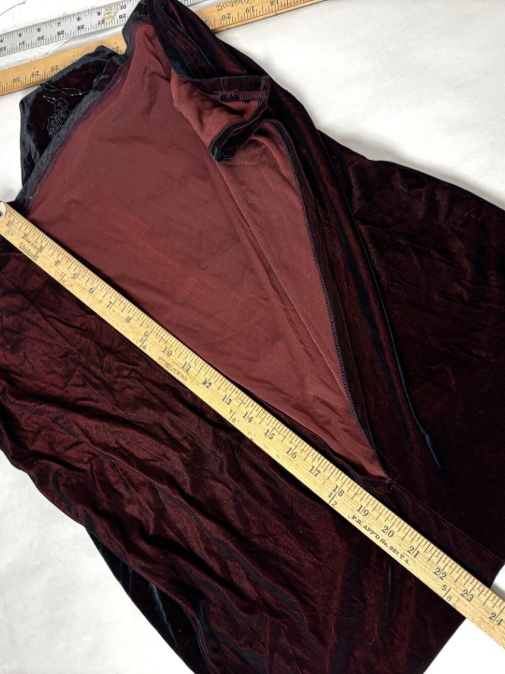 * Vtg Scene Y2K Burgundy Panne Velvet Body Skimming Maxi dress Sz 13 - Picture 13 of 16
